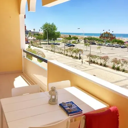 شقة Apartamento T2 Frente Mar - Montegordo مونت غوردو