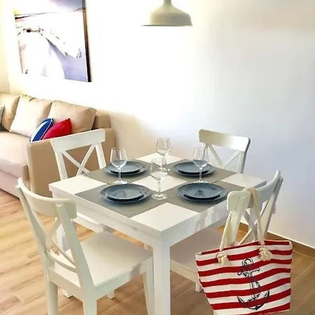 Apartamento T2 Frente Mar - Montegordo شقة
